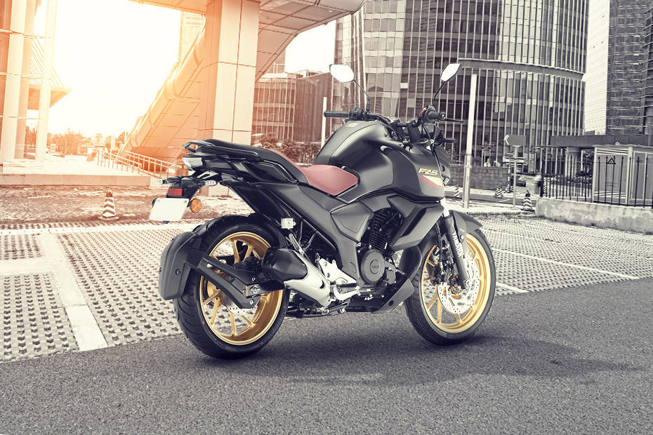 Yamaha FZS-FI V3 Images, FZS-FI V3 Photos & Videos, 360 view