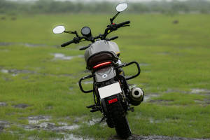 Rear View of Ronin