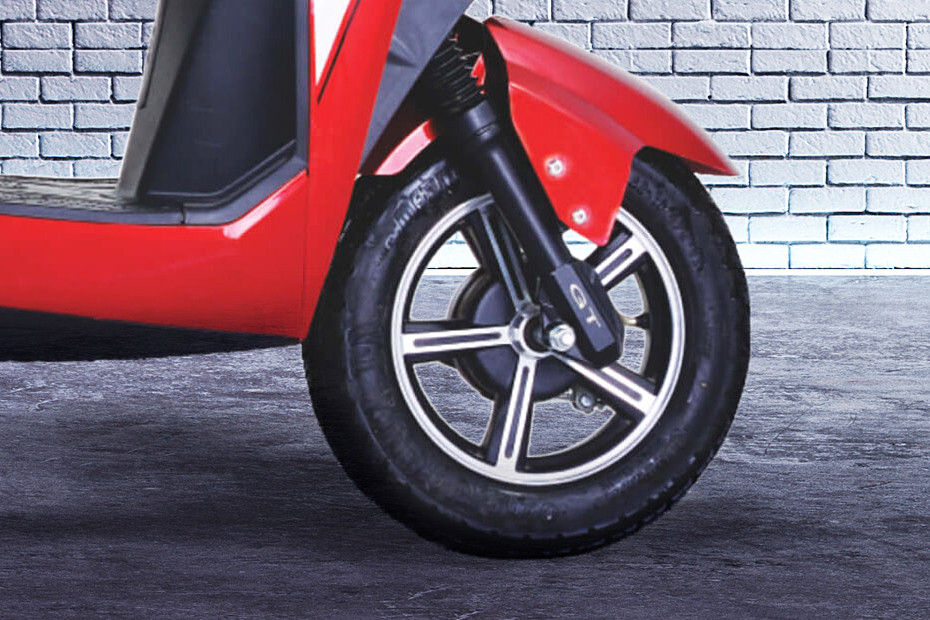 Front Tyre View of Soul