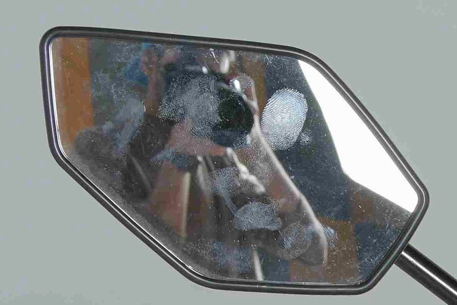 Back View Mirror of Cruzer R1