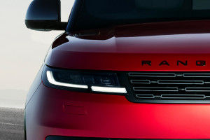 Headlamp Image of Range Rover Sport 2022