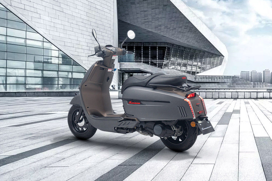 Keeway Sixties 300i Price, Images, Mileage & Reviews