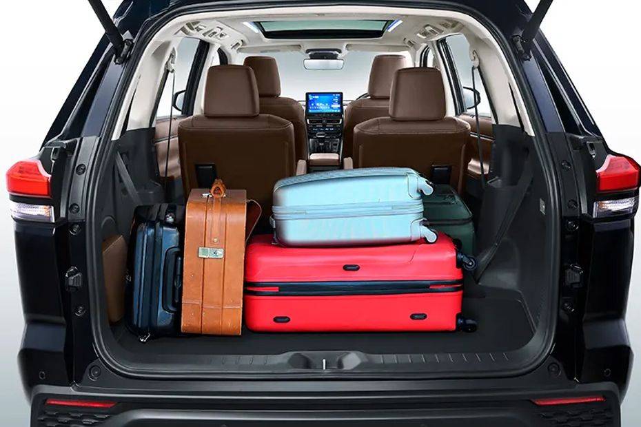 Boot with standard luggage Image of Innova Hycross