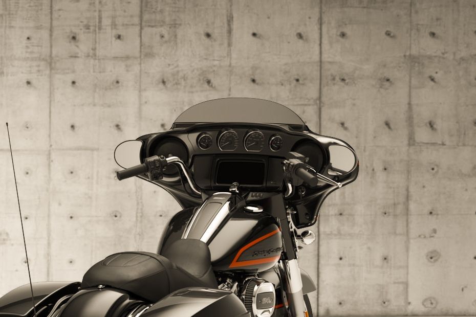 Console View of Street Glide Special