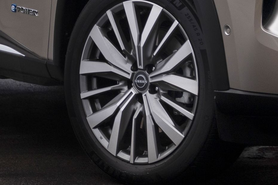 Wheel arch Image of X-Trail