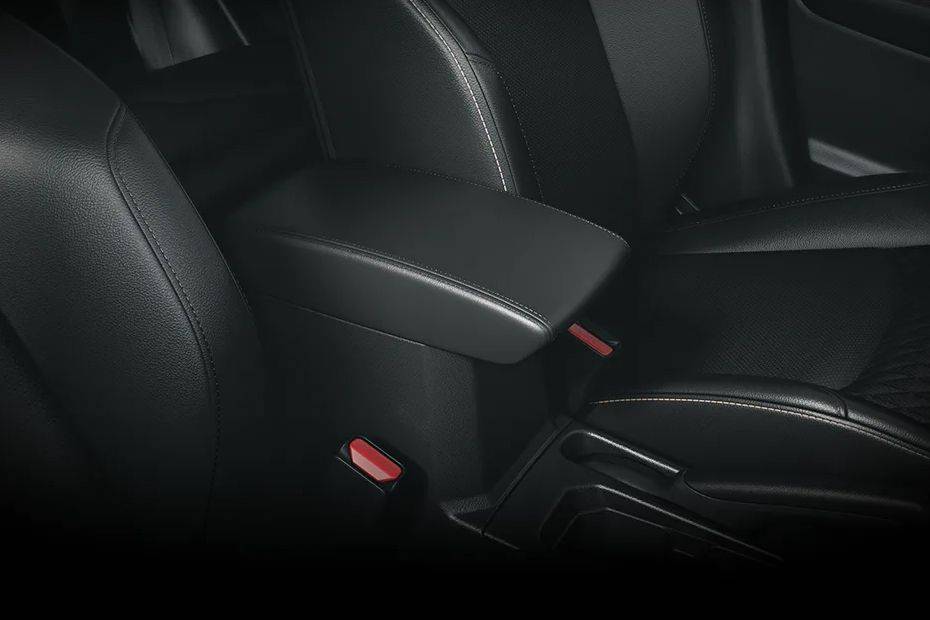 Front Armrest Image of Grand Vitara