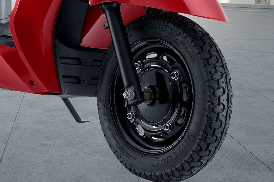 Front Tyre View of Magnus EX