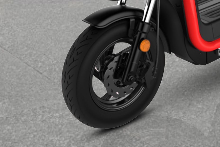 Front Tyre View of U1 Electric