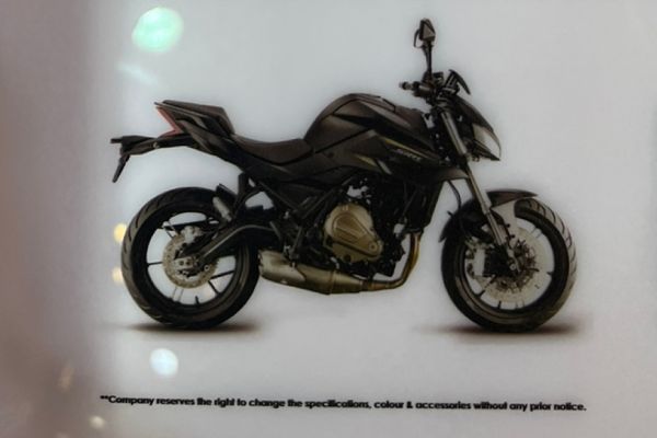 QJ Motor SRK 700 Images Image of QJ Motor SRK 700