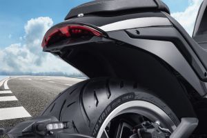 Tail Light of C1002V