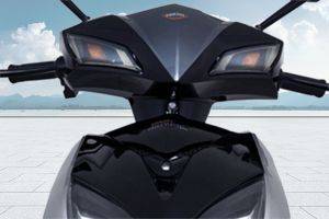 Front Indicator View of X2 Vouge