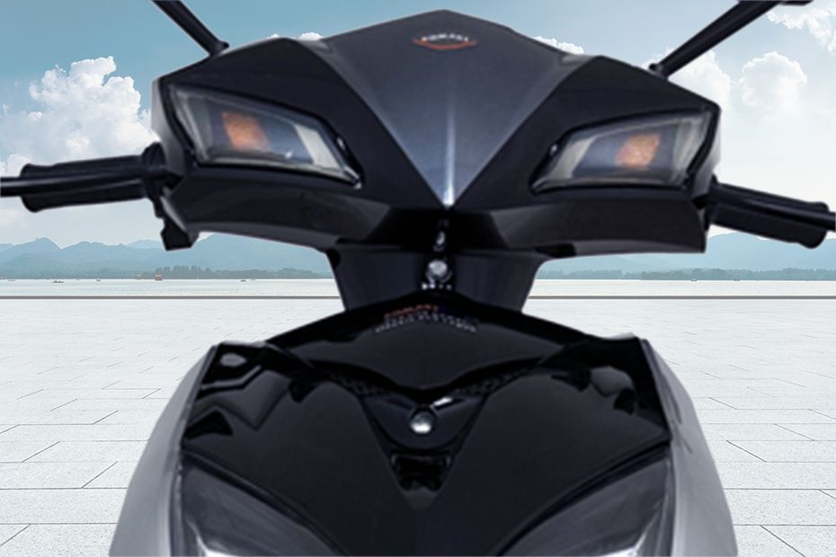 Front Indicator View of X2 Vouge