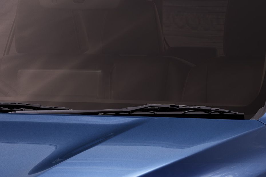 Wiper with full windshield Image of Invicto