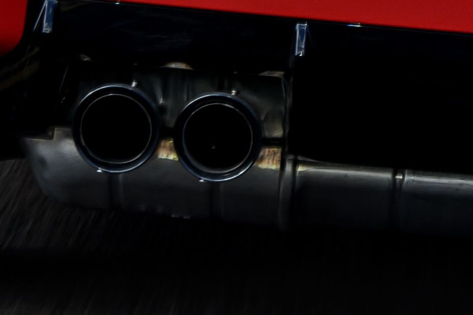 Exhaust tip Image of M2