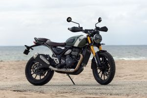 Right Side View of Scrambler 400X