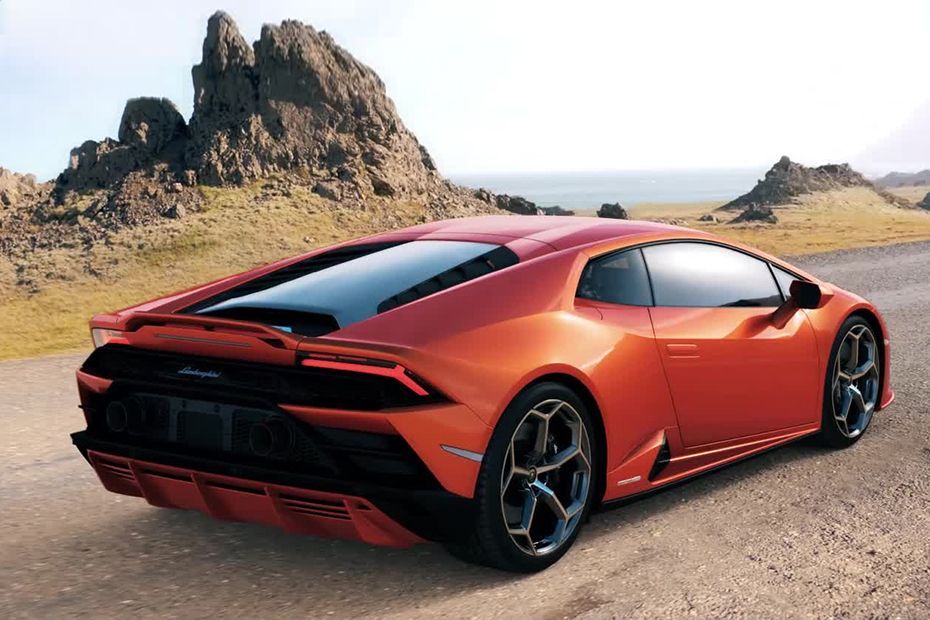 Rear 3/4 Right Image of Huracan EVO