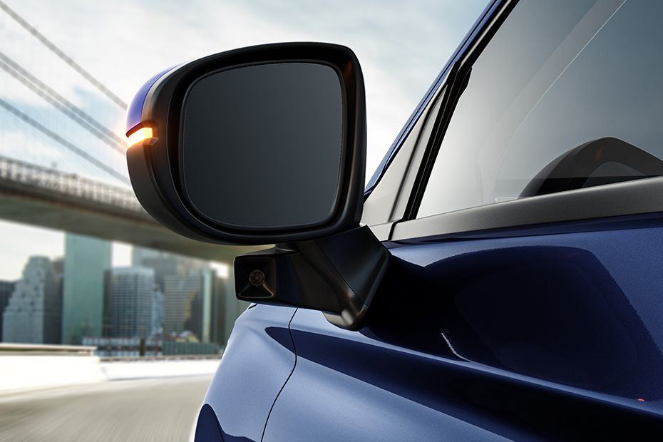 Side mirror rear angle Image of City