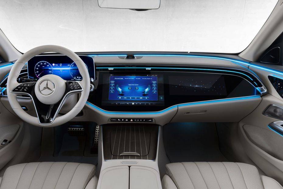 Full dashboard center Image of E-Class 2024