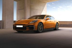 Front 1/4 left Image of Panamera