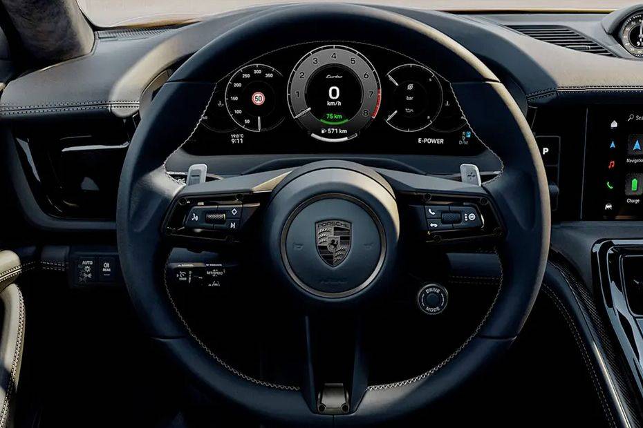 Steering close up Image of Panamera