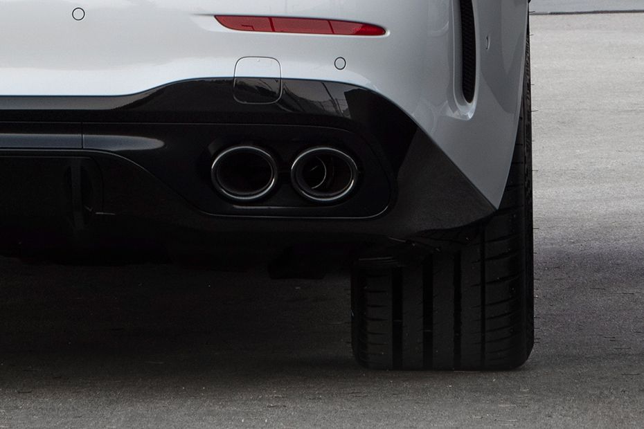 Exhaust tip Image of AMG C43 2023