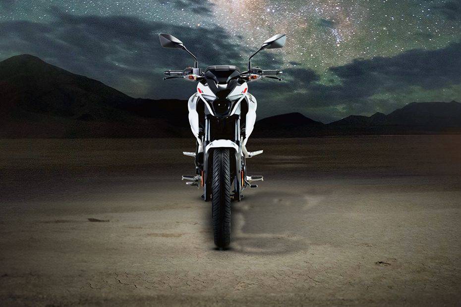 Front View of Pulsar N150
