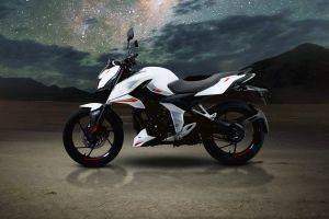 Left Side View of Pulsar N150