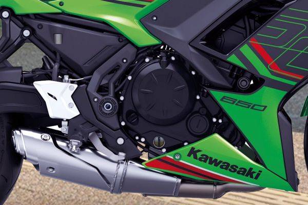 Engine of Ninja 650