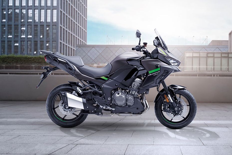 Rear Left View of Versys 1000