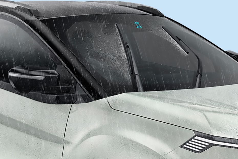 Wiper with full windshield Image of Nexon EV 2023