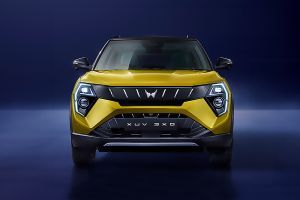 Front Image of XUV 3XO