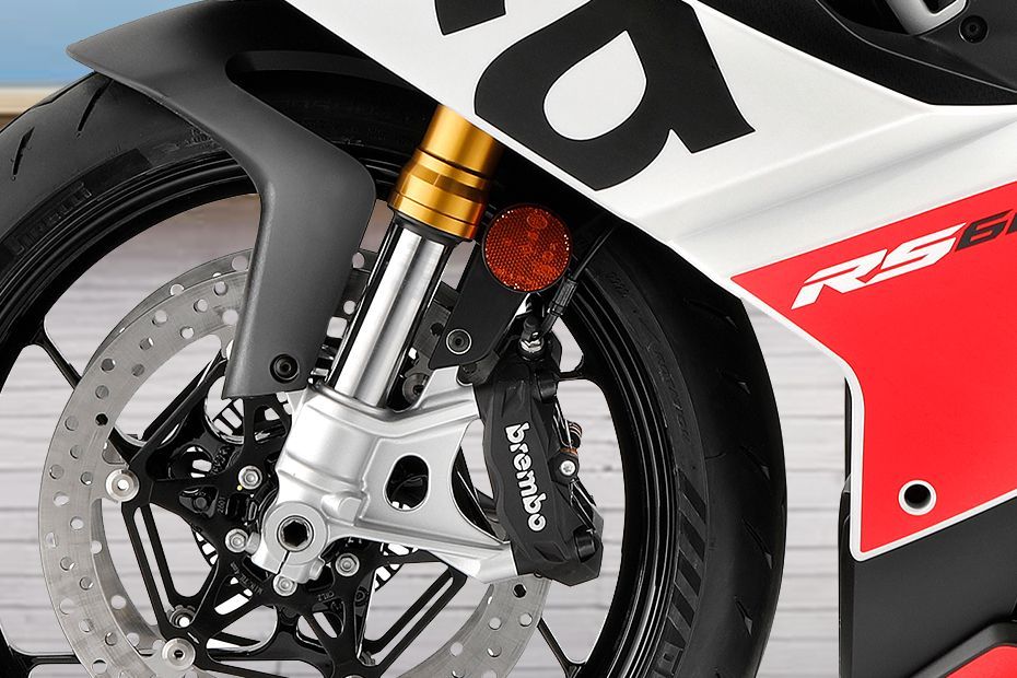 Front Suspension View of RS 660