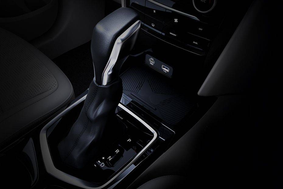 Gear lever Image of XUV 3XO