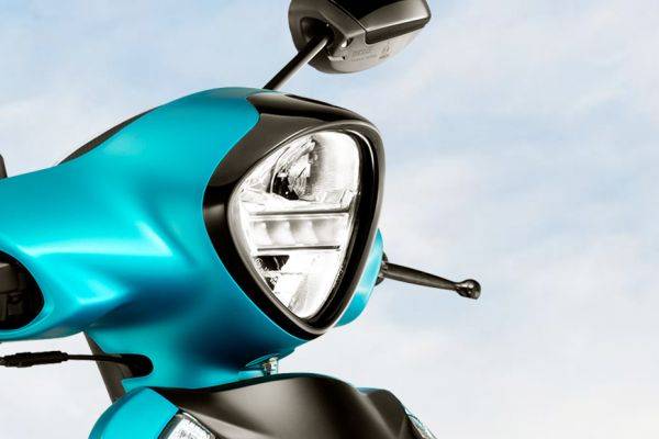 Head Light of Fascino 125 Fi Hybrid