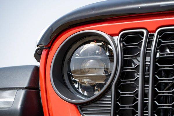 Headlamp Image of Wrangler