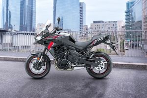 Left Side View of Versys 650