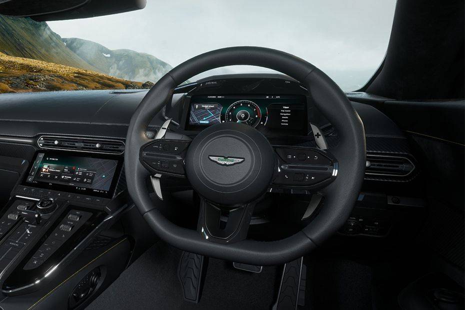 Steering close up Image of Vantage