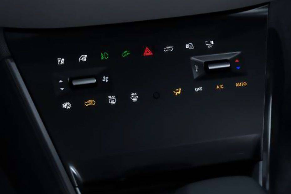 AC controls Image of Curvv EV