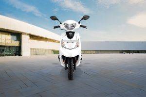 Front View of Scooty Zest