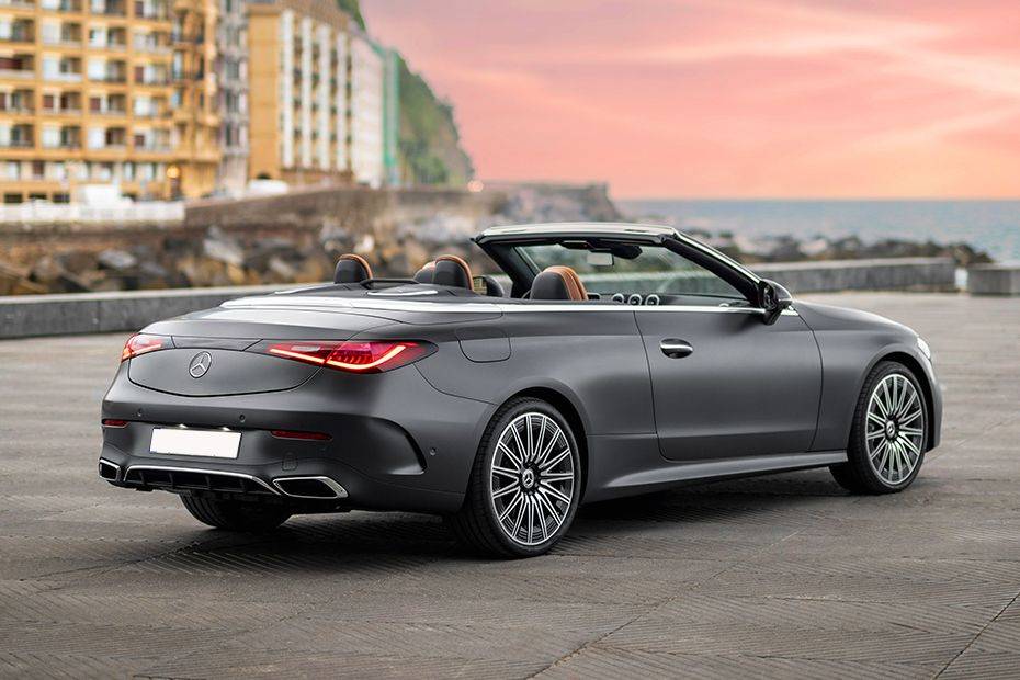 Rear 3/4 Right Image of CLE 300 Cabriolet