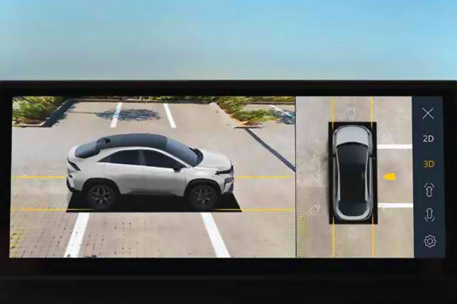 Rear view camera/parking sensor view Image of Curvv