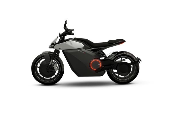 on road price of bajaj chetak electric scooter