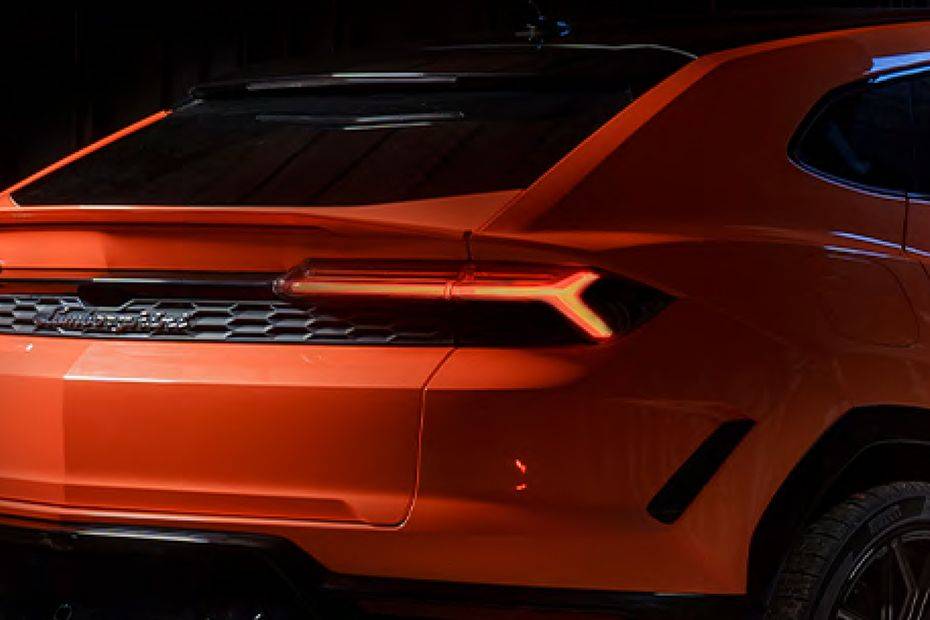 Tail lamp Image of Urus