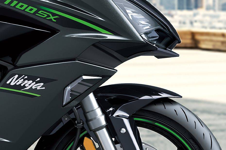 Front Mudguard & Suspension of Ninja 1100SX