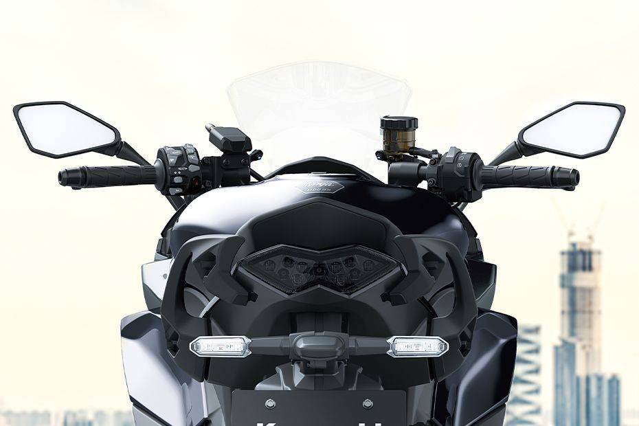 Handle Bar View of Ninja 1100SX