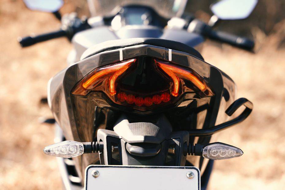 Rear Indicator View of Apache RR 310