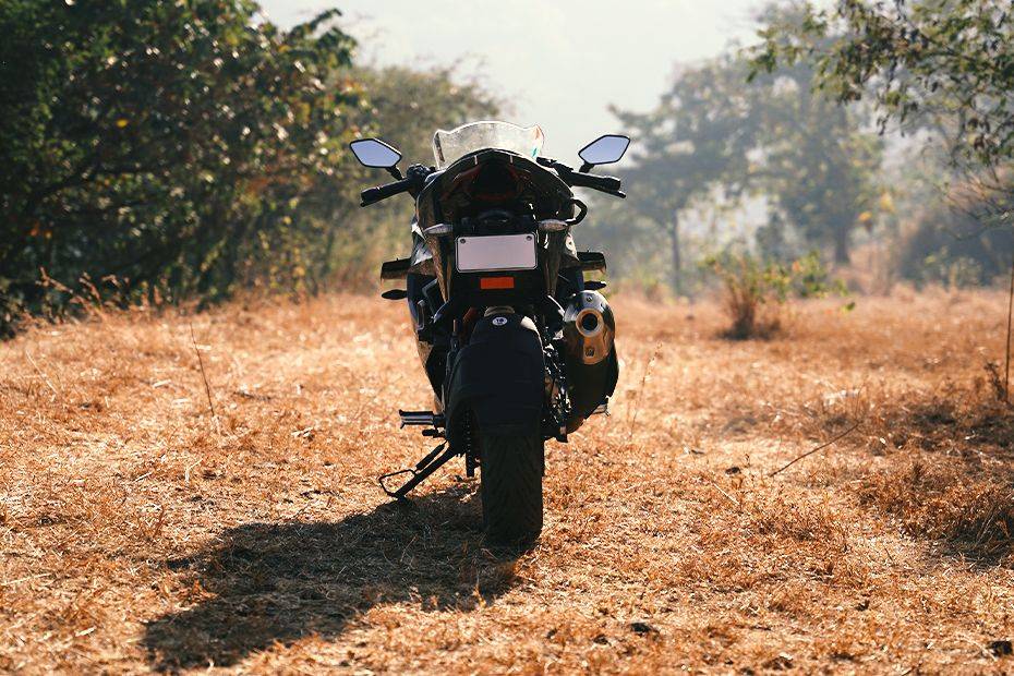 Rear View of Apache RR 310