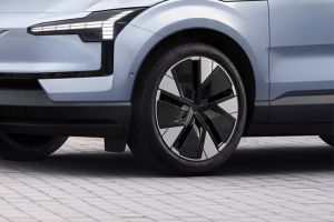 Wheel arch Image of EX30