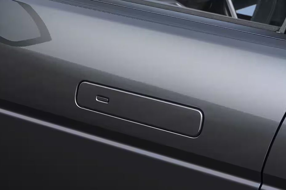 Door handles Image of Range Rover Evoque