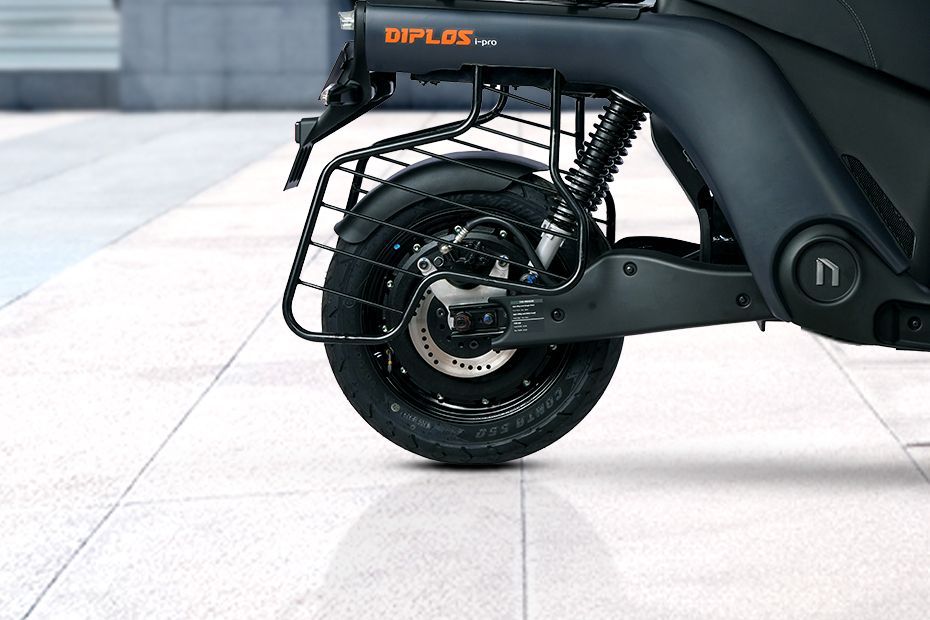 Rear Tyre View of Diplos i-pro